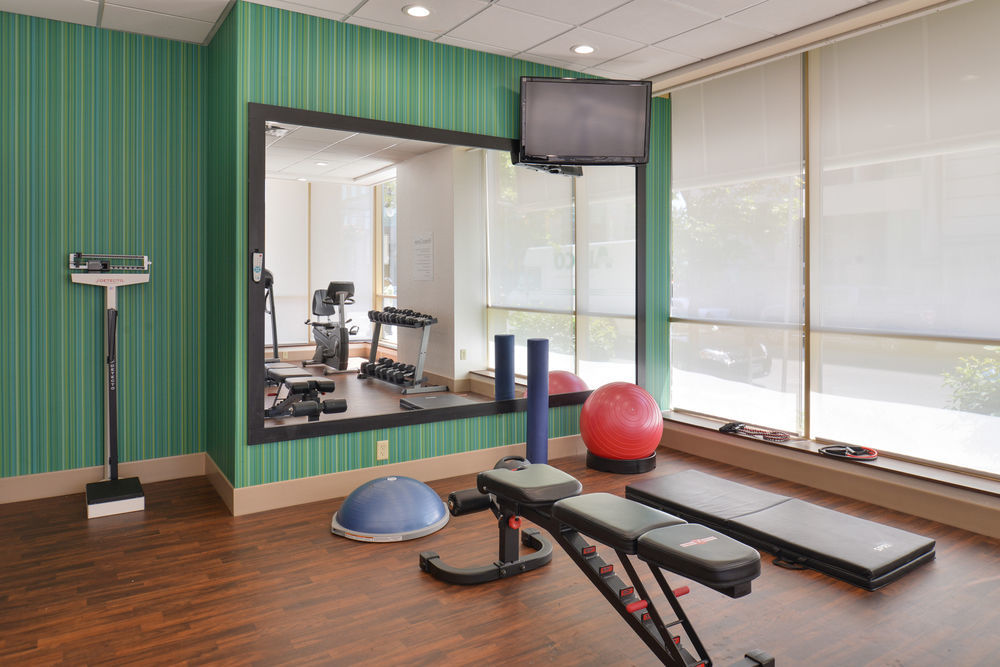 Holiday Inn Express & Suites Buffalo Downtown By Ihg Екстериор снимка