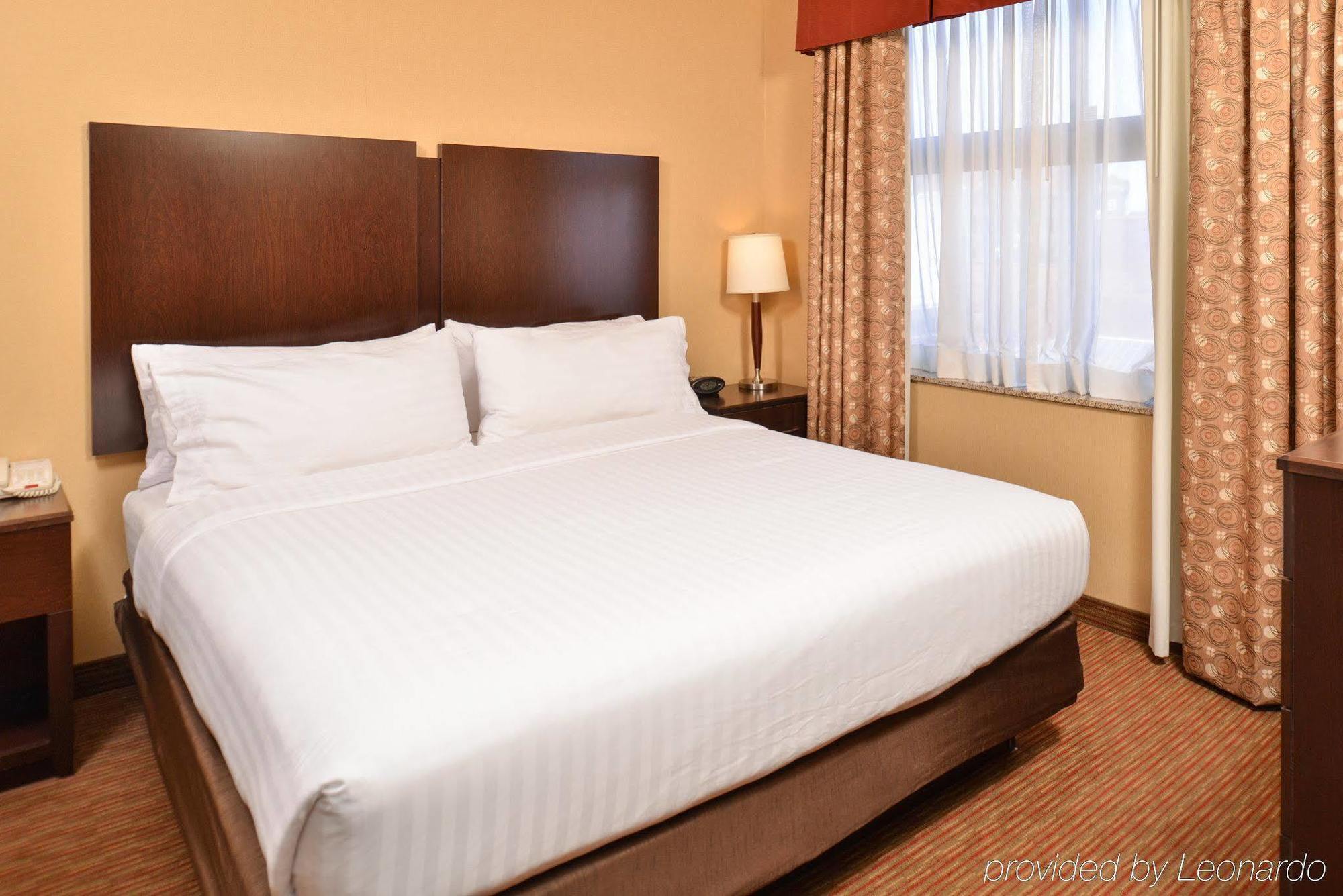 Holiday Inn Express & Suites Buffalo Downtown By Ihg Екстериор снимка